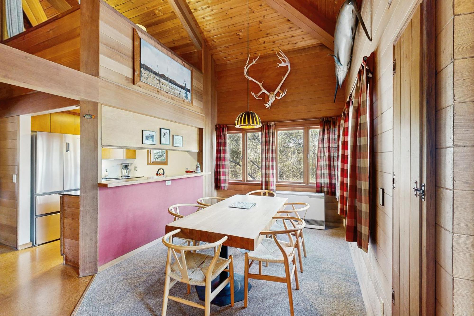 Cedar Chalet On Davos Girdwood Exterior photo