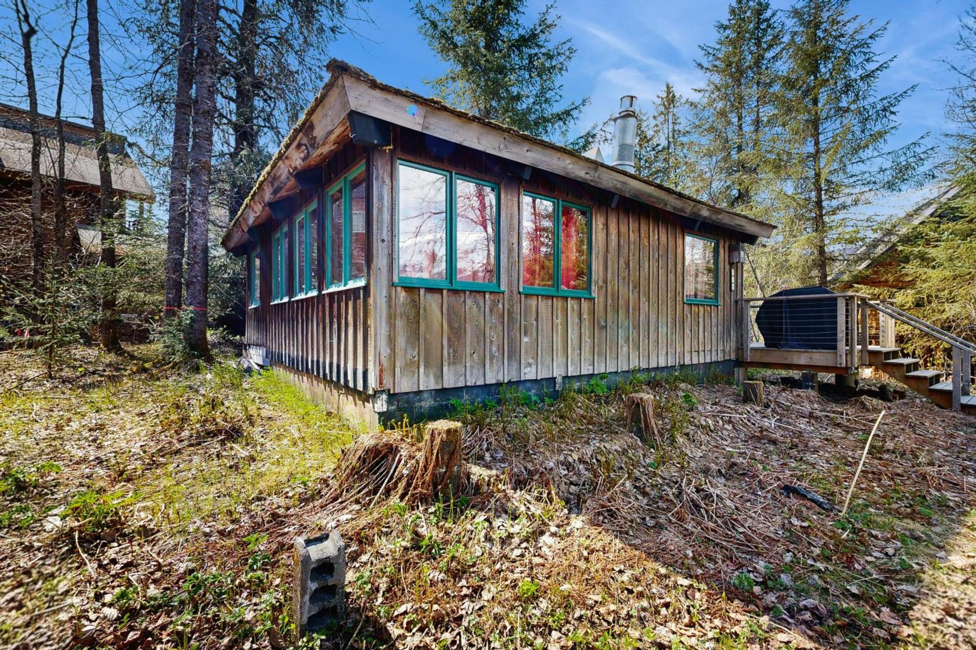 Cedar Chalet On Davos Girdwood Exterior photo
